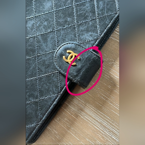 Chanel Matrasse MM Agenda - Picture 8 of 11